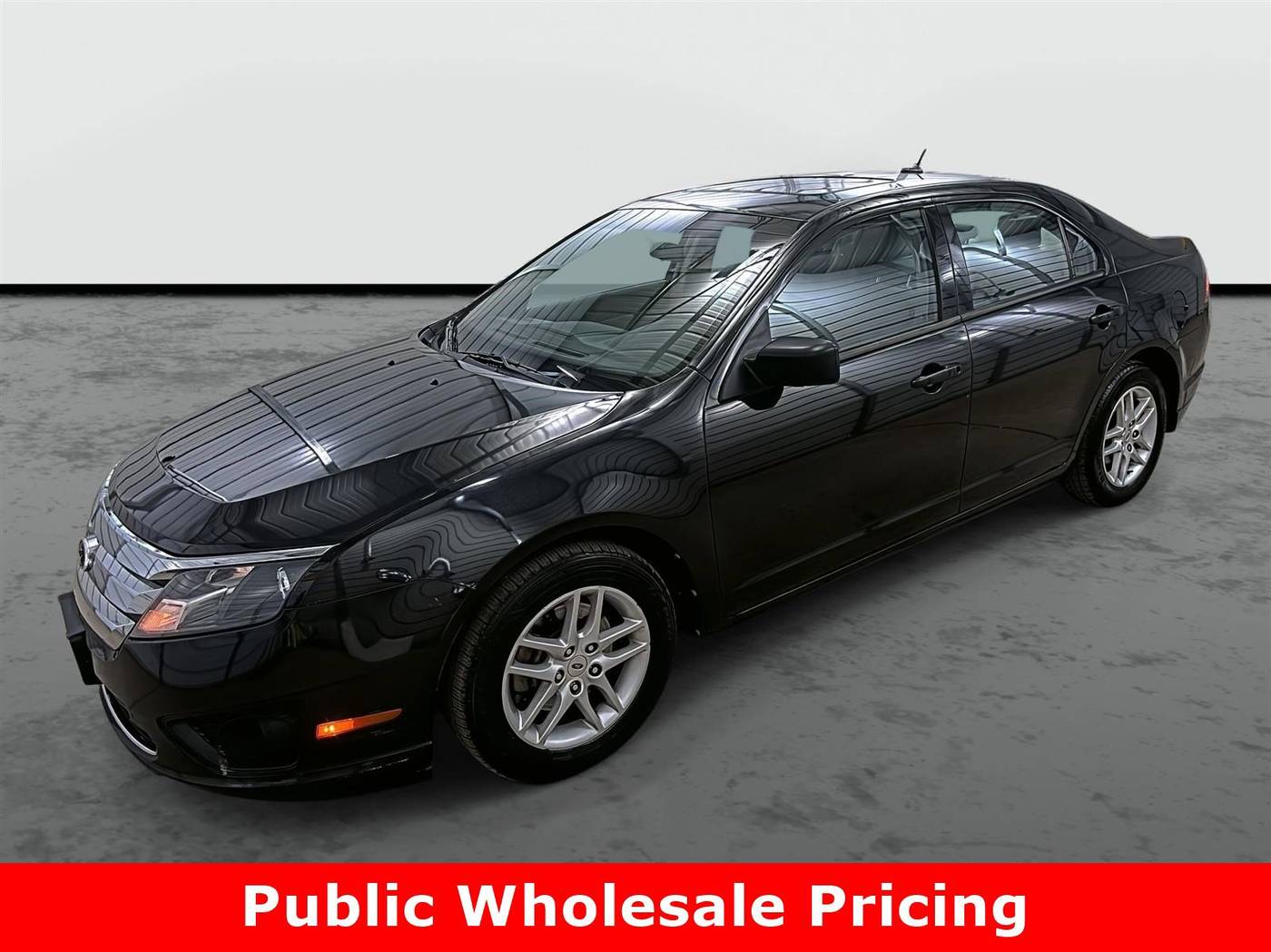 2012 Ford Fusion S — Sedan — 141,423 mi — Phoenix, AZ