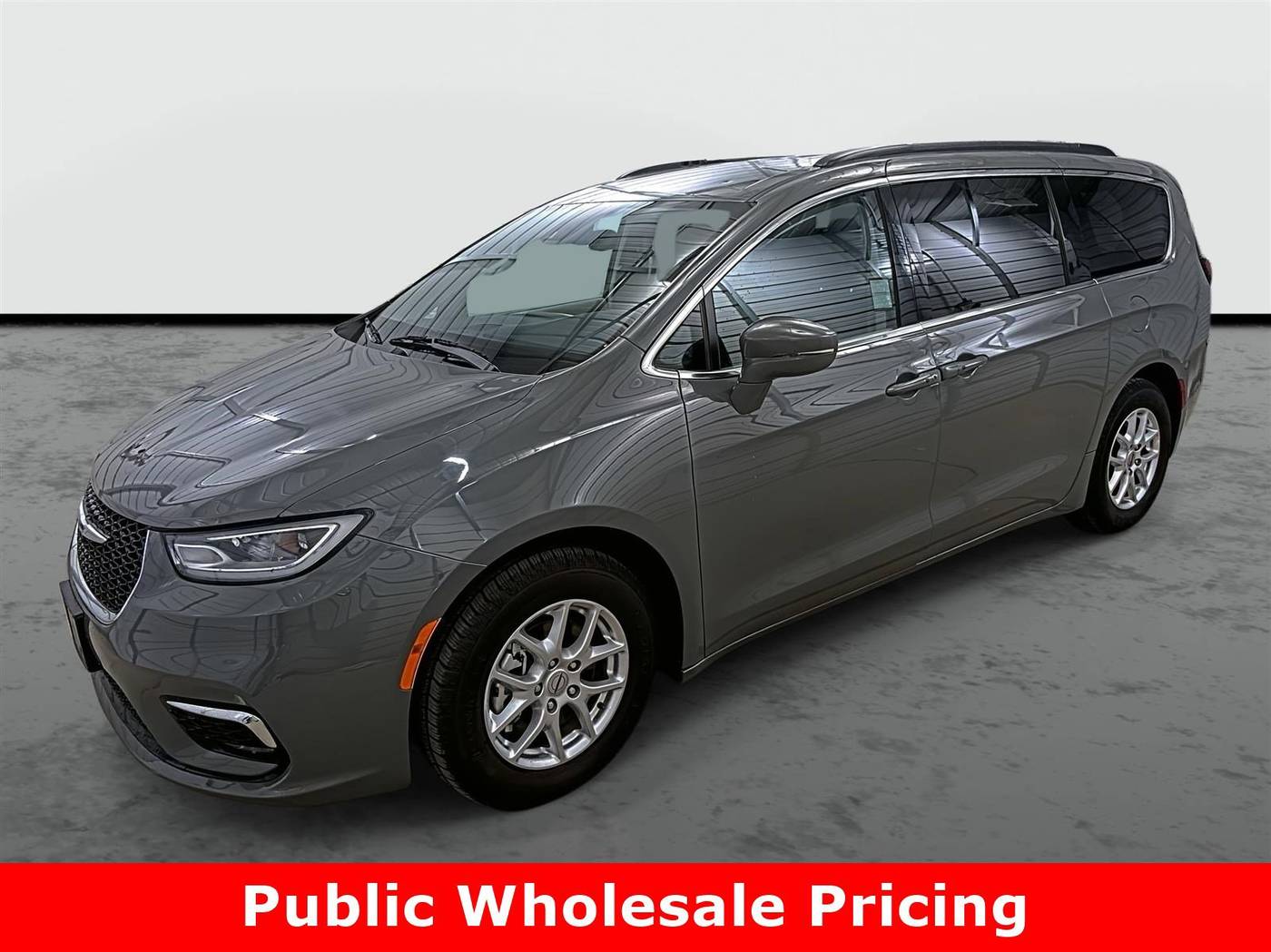 2022 Chrysler Pacifica Touring L — Minivan — 63,243 mi — Phoenix, AZ