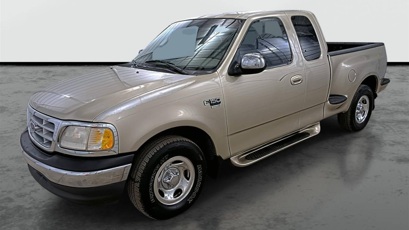 2000 Ford F-150 XLT — Pickup Truck — 284,059 mi — Phoenix, AZ