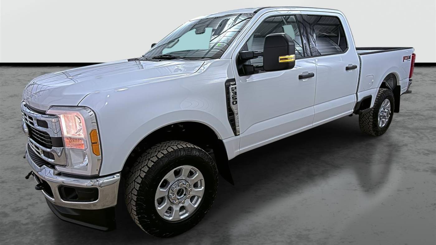 2023 Ford Super Duty F-350 XLT — Pickup Truck — 40,879 mi — Phoenix, AZ