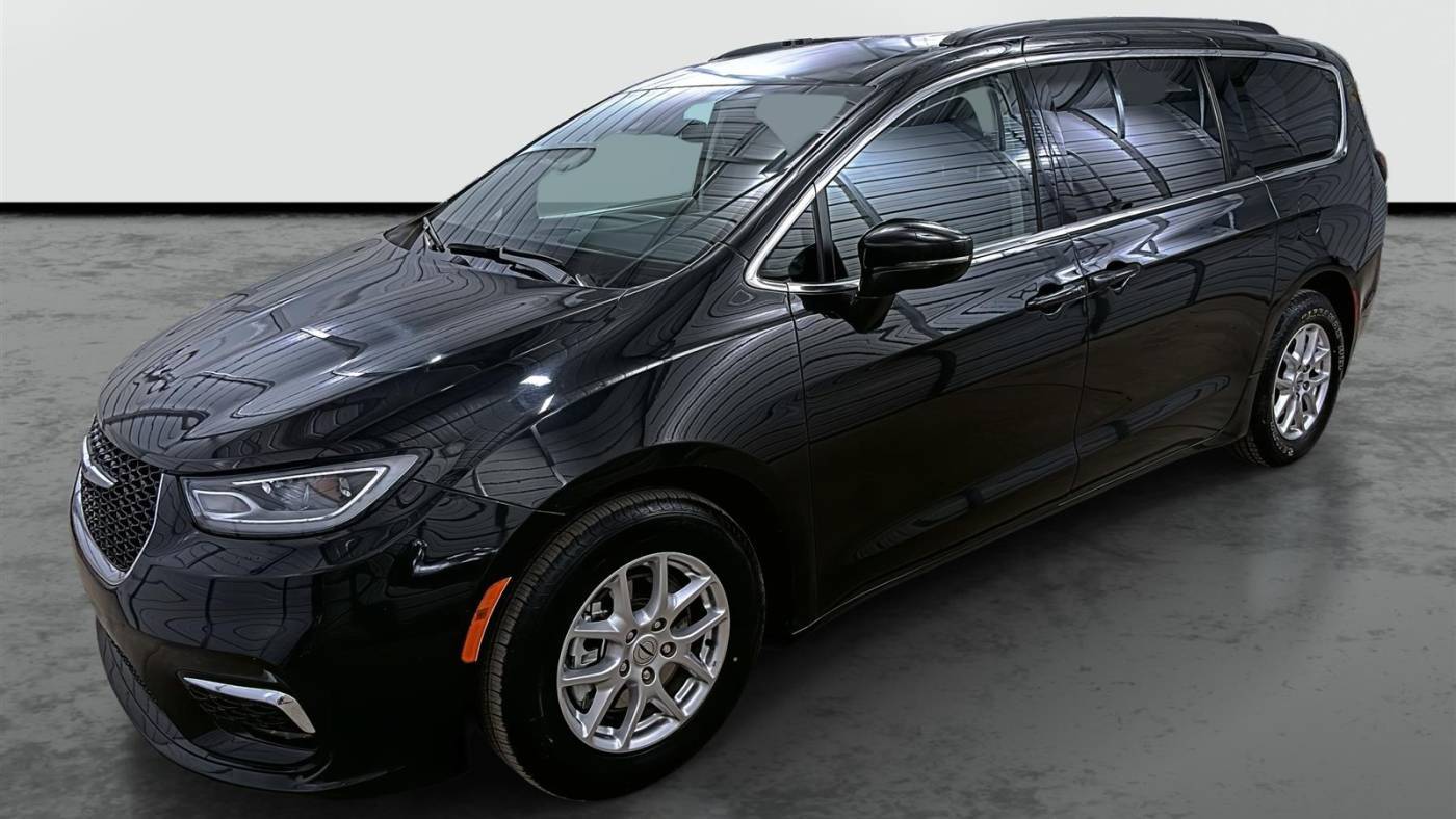 2022 Chrysler Pacifica Touring L — Minivan — 73,521 mi — Phoenix, AZ