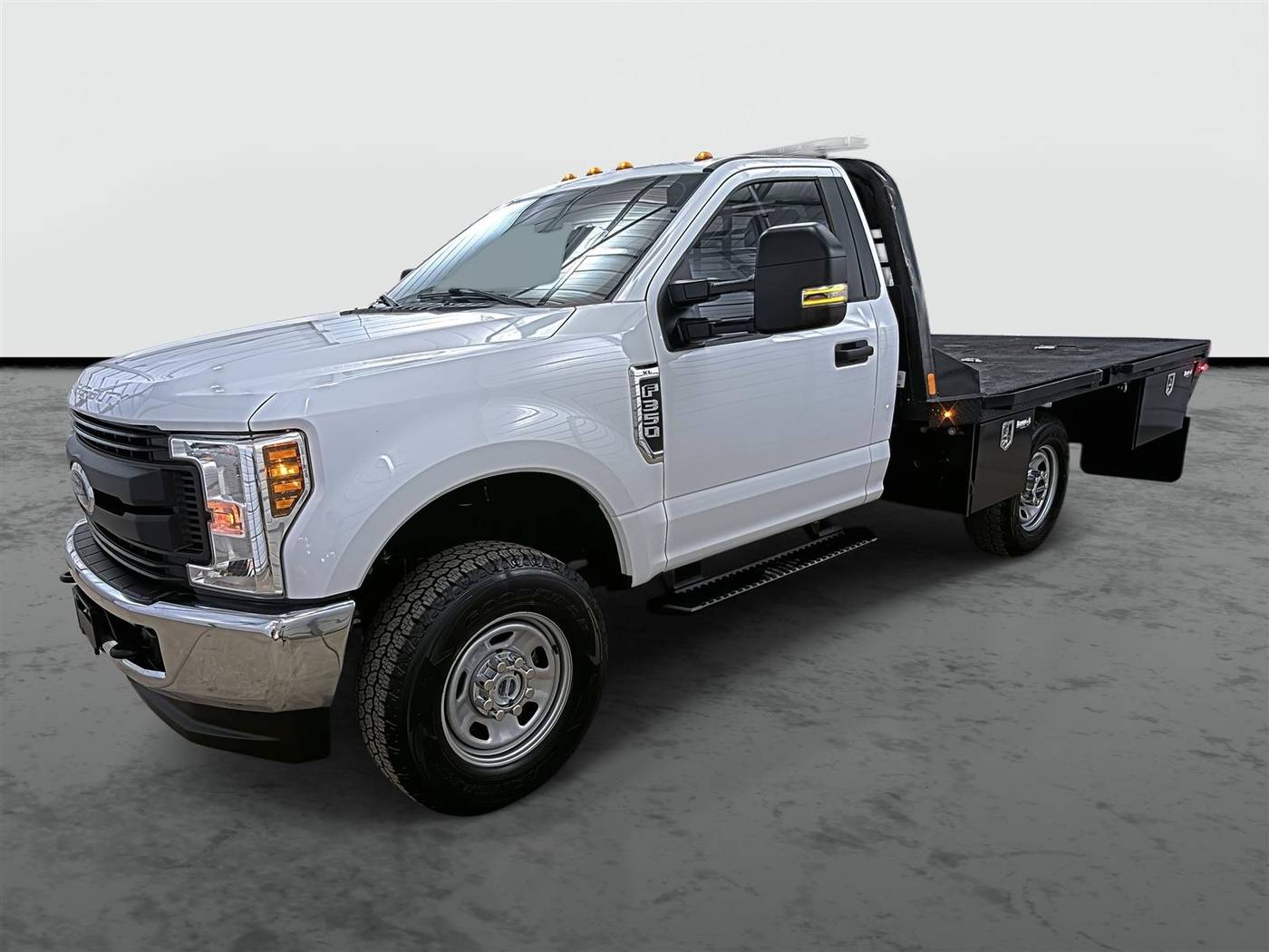 2019 Ford Super Duty F-350 Chassis Cab XL — Chassis Cab Truck — 10,161 mi — Phoenix, AZ