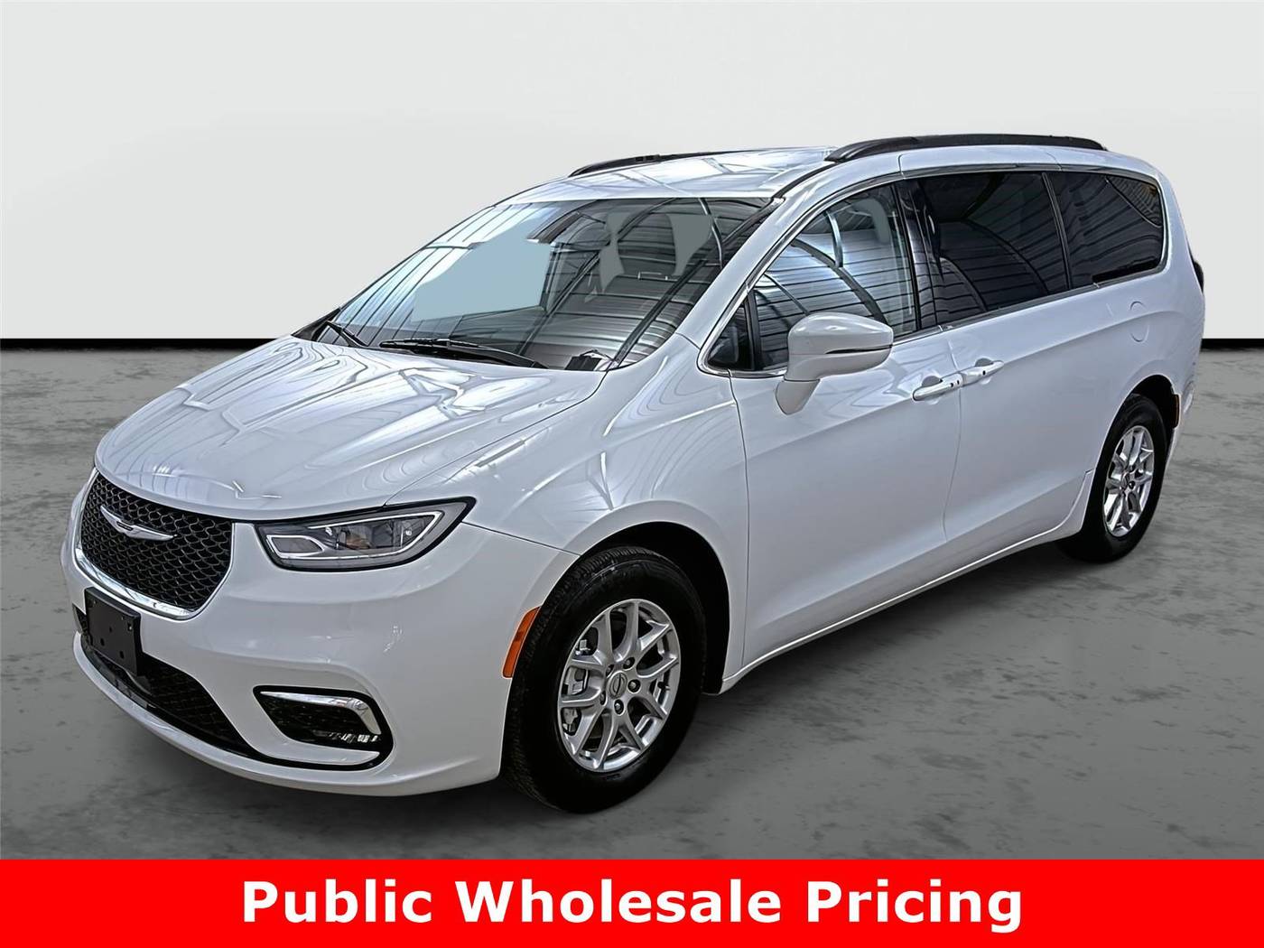 2022 Chrysler Pacifica Touring L — Minivan — 99,494 mi — Phoenix, AZ