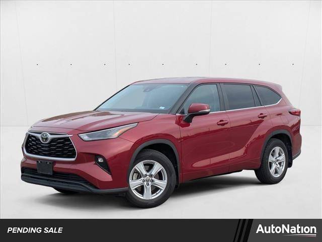 2023 Toyota Highlander LE — SUV — 30,288 mi — St. Peters, MO