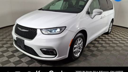 2022 Chrysler Pacifica Touring L — Minivan — 72,775 mi — Alliance, OH