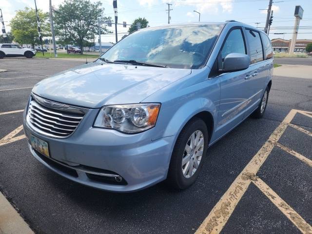 2016 Chrysler Town & Country Touring — Minivan — 65,209 mi — Alliance, OH