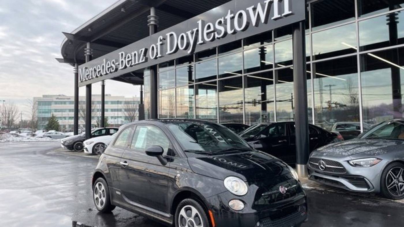 2016 FIAT 500e Base — Hatchback — 23,393 mi — Doylestown, PA
