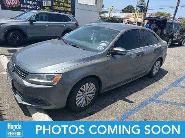 2014 Volkswagen Jetta 1.8T SE — Sedan — 134,819 mi — Reseda, CA