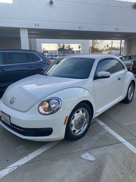 2015 Volkswagen Beetle 1.8T Classic — Hatchback — 161,572 mi — Reseda, CA