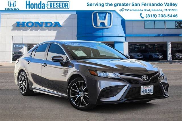 2022 Toyota Camry SE — Sedan — 32,869 mi — Reseda, CA