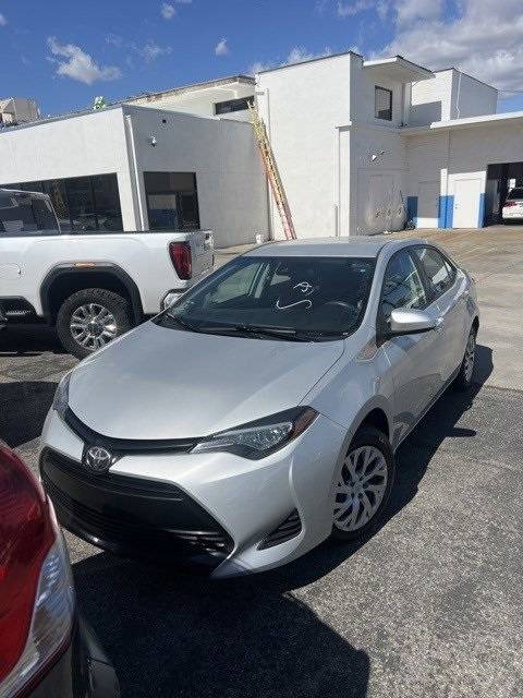 2019 Toyota Corolla LE — Sedan — 101,293 mi — Reseda, CA