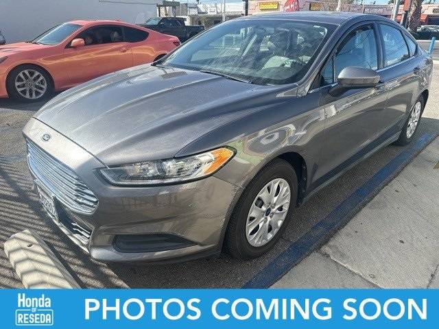 2013 Ford Fusion S — Sedan — 32,454 mi — Reseda, CA