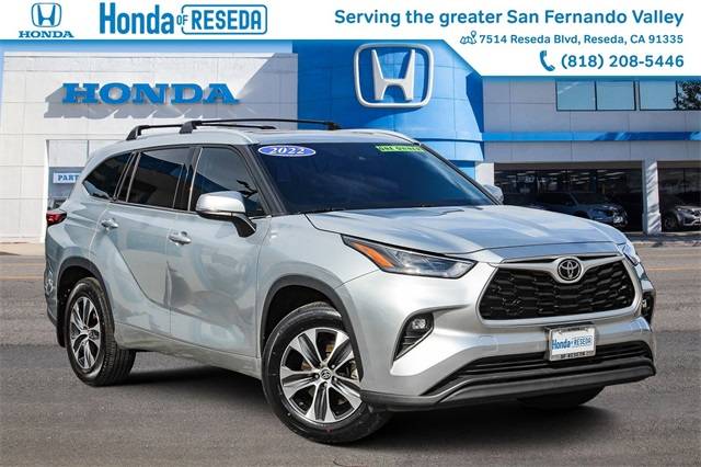 2022 Toyota Highlander XLE — SUV — 48,809 mi — Reseda, CA