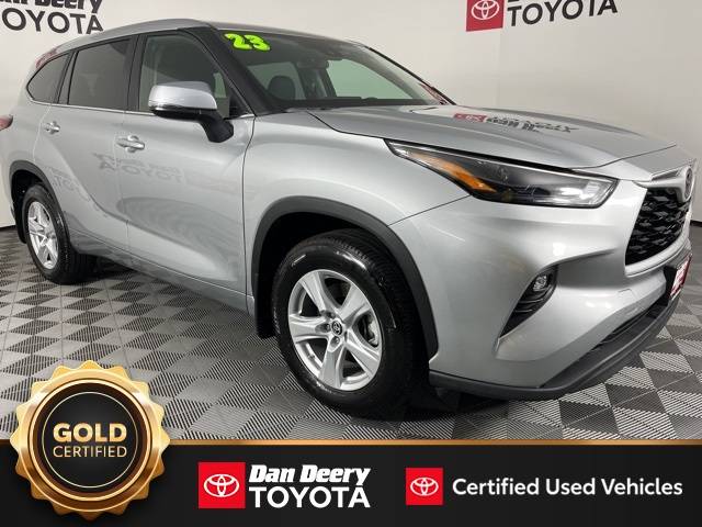 2023 Toyota Highlander LE — SUV — 11,023 mi — Cedar Falls, IA