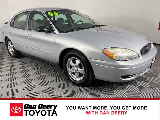 2006 Ford Taurus SE — Sedan — 107,760 mi — Cedar Falls, IA