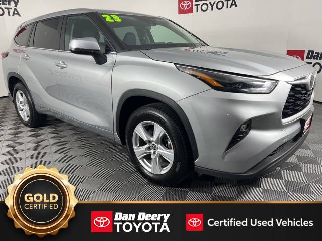 2023 Toyota Highlander LE — SUV — 35,109 mi — Cedar Falls, IA