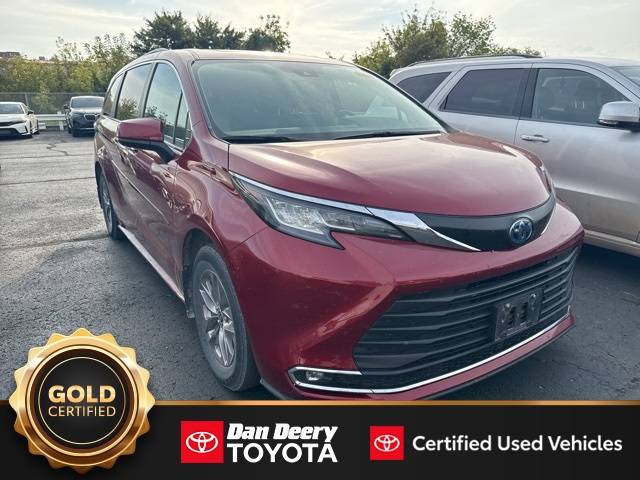 2022 Toyota Sienna XLE — Minivan — 83,024 mi — Cedar Falls, IA