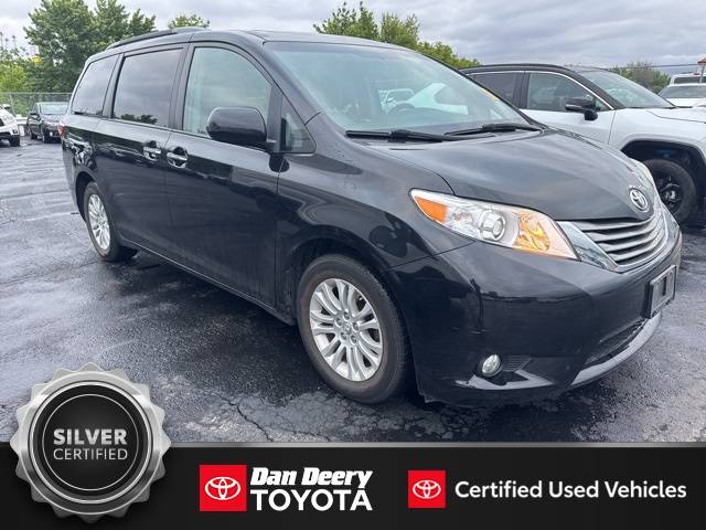 2017 Toyota Sienna L — Minivan — 105,876 mi — Cedar Falls, IA