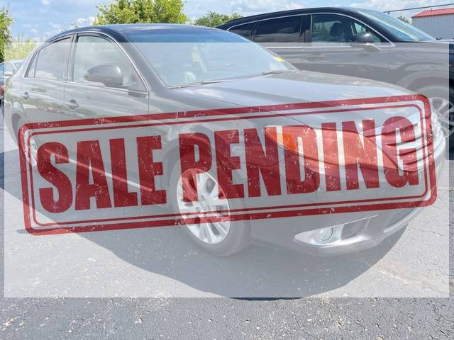 2011 Toyota Avalon Base — Sedan — 218,173 mi — Cedar Falls, IA