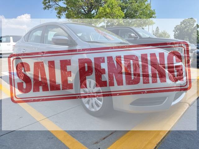 2014 Nissan Sentra SV — Sedan — 12,120 mi — Cedar Falls, IA