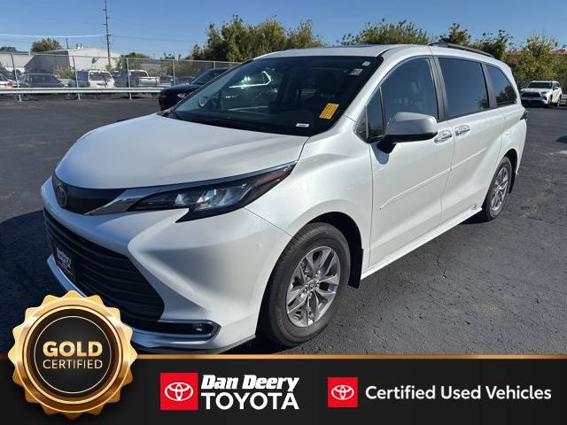 2023 Toyota Sienna XLE — Minivan — 37,973 mi — Cedar Falls, IA
