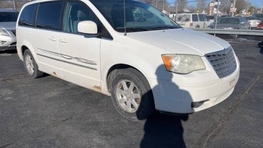 2009 Chrysler Town & Country Touring — Minivan — 185,775 mi — Cedar Falls, IA
