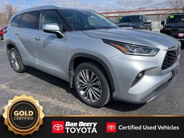 2022 Toyota Highlander Platinum — SUV — 19,455 mi — Cedar Falls, IA
