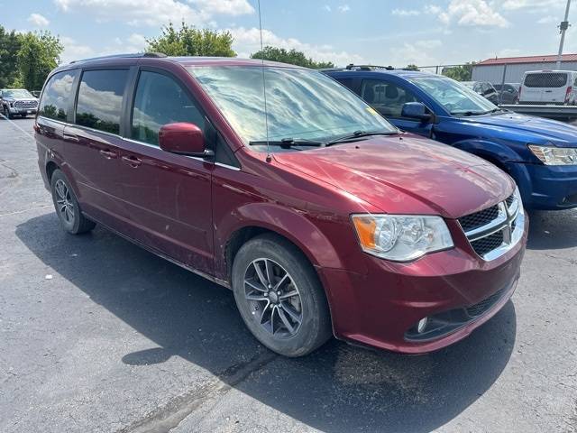 2017 Dodge Grand Caravan SXT — Minivan — 166,365 mi — Cedar Falls, IA
