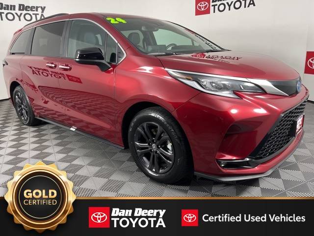 2024 Toyota Sienna XSE — Minivan — 13,975 mi — Cedar Falls, IA
