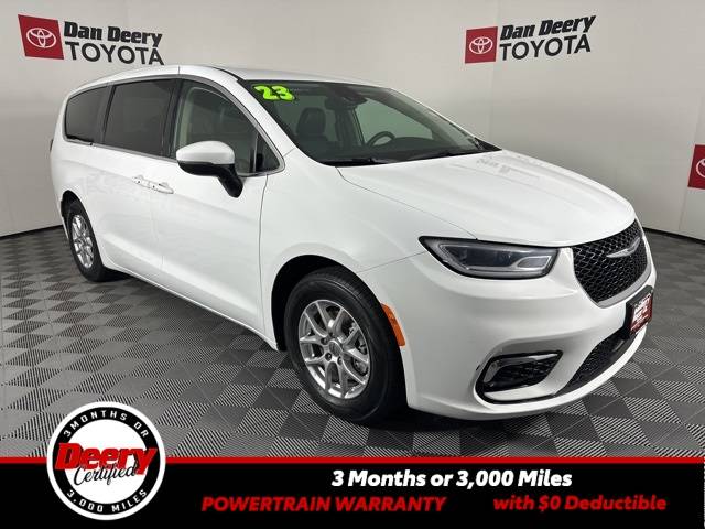 2023 Chrysler Pacifica Touring L — Minivan — 43,451 mi — Cedar Falls, IA