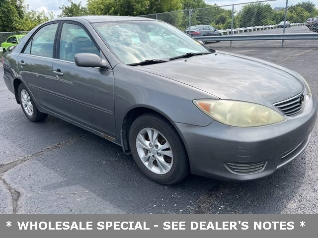 2005 Toyota Camry LE — Sedan — 216,311 mi — Cedar Falls, IA