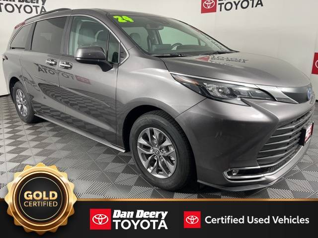 2024 Toyota Sienna XLE — Minivan — 47,892 mi — Cedar Falls, IA