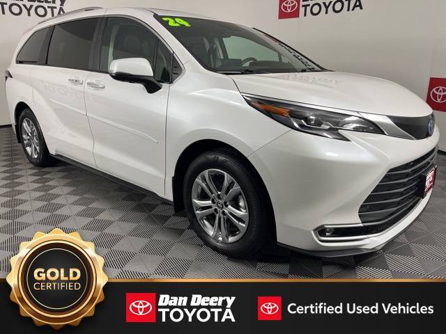 2024 Toyota Sienna Platinum — Minivan — 49,767 mi — Cedar Falls, IA