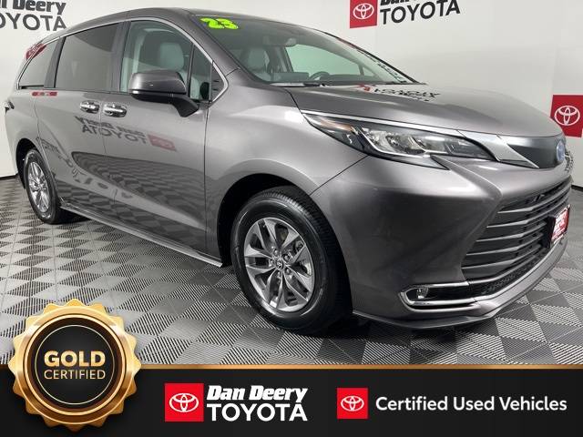 2023 Toyota Sienna XLE — Minivan — 27,441 mi — Cedar Falls, IA