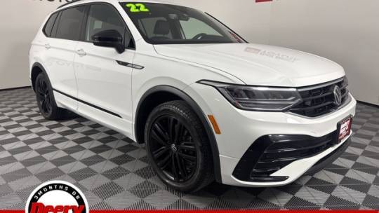 2022 Volkswagen Tiguan SE R-Line Black — SUV — 33,854 mi — Cedar Falls, IA