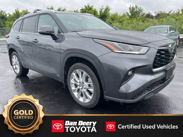 2023 Toyota Highlander Hybrid Limited — SUV — 18,127 mi — Cedar Falls, IA