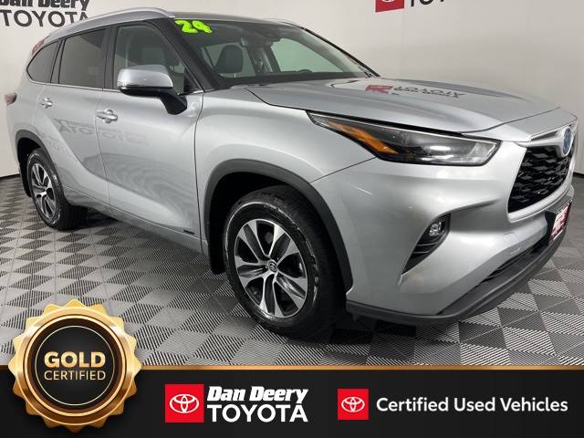 2024 Toyota Highlander Hybrid XLE — SUV — 10,423 mi — Cedar Falls, IA