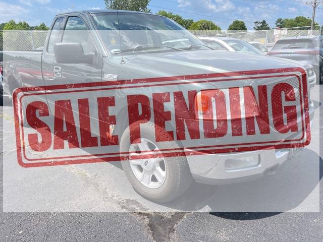 2004 Ford F-150 XL — Pickup Truck — 151,949 mi — Cedar Falls, IA