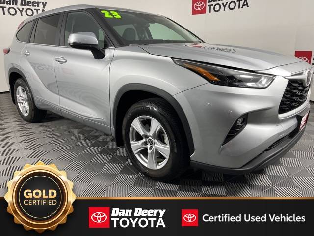 2023 Toyota Highlander LE — SUV — 23,453 mi — Cedar Falls, IA