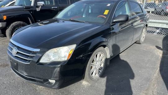 2005 Toyota Avalon Limited — Sedan — 141,907 mi — Cedar Falls, IA