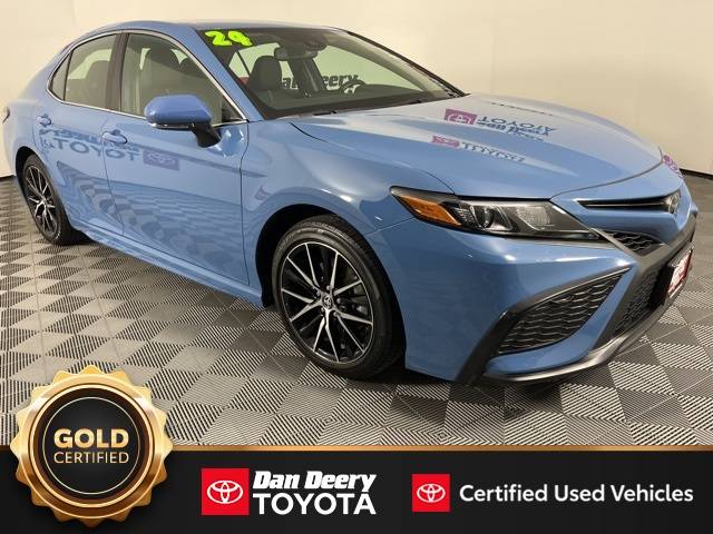 2024 Toyota Camry SE — Sedan — 21,545 mi — Cedar Falls, IA