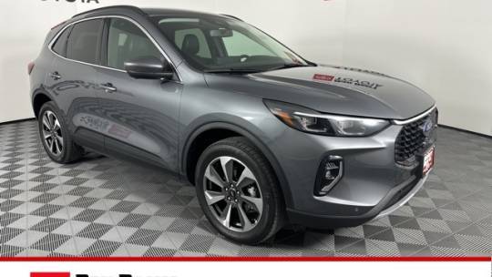2023 Ford Escape Platinum — SUV — 22,403 mi — Cedar Falls, IA