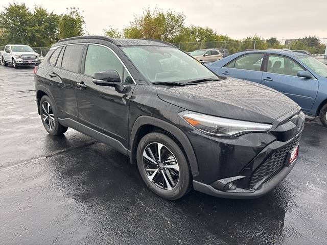 2025 Toyota Corolla Cross Hybrid XSE — SUV — 2,174 mi — Cedar Falls, IA
