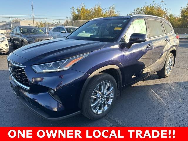 2023 Toyota Highlander L — SUV — 29,988 mi — Cedar Falls, IA