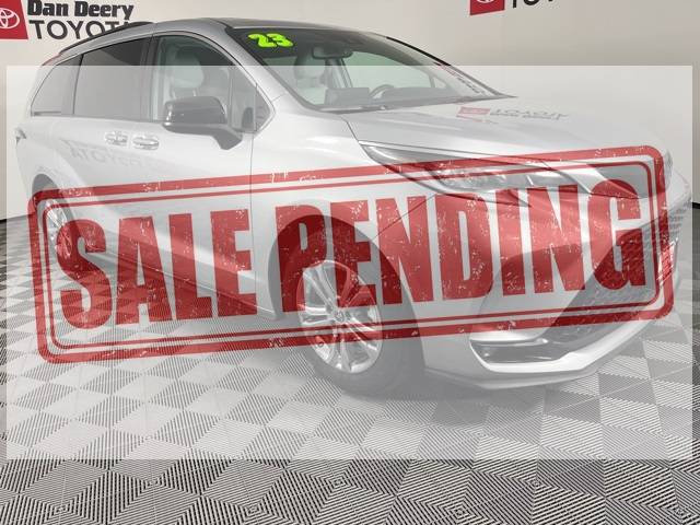 2023 Toyota Sienna XSE — Minivan — 21,333 mi — Cedar Falls, IA