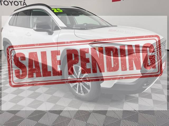 2025 Toyota Corolla Cross XLE — SUV — 707 mi — Cedar Falls, IA