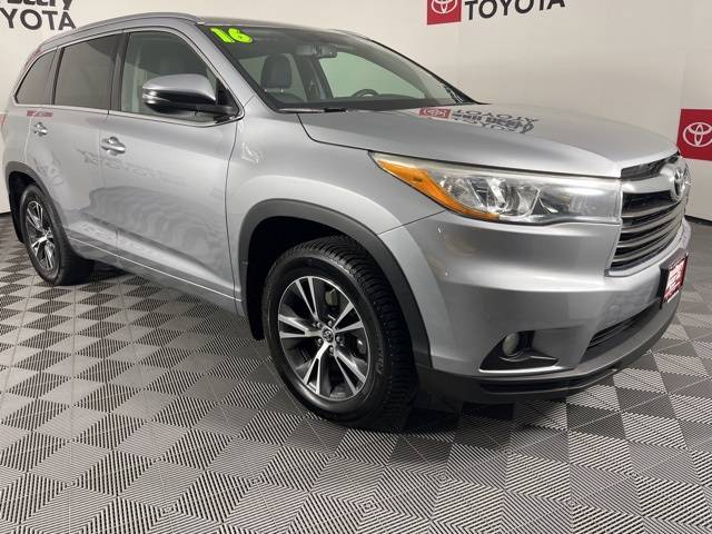 2016 Toyota Highlander XLE — SUV — 107,930 mi — Cedar Falls, IA