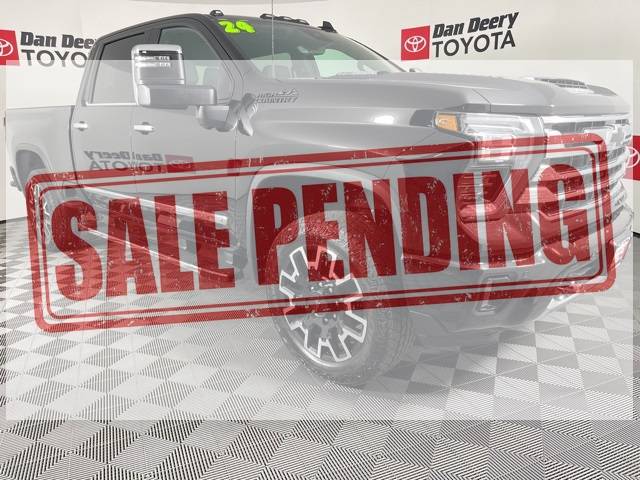 2024 Chevrolet Silverado 2500HD High Country — Pickup Truck — 1,755 mi — Cedar Falls, IA