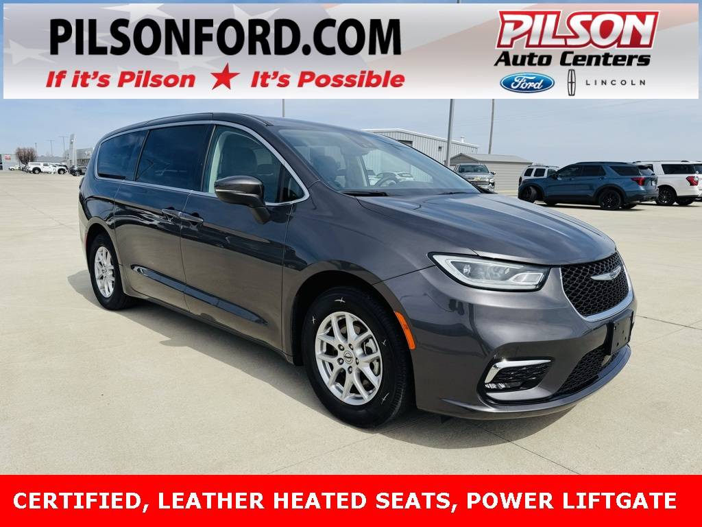 2023 Chrysler Pacifica Touring L — Minivan — 50,779 mi — Mattoon, IL