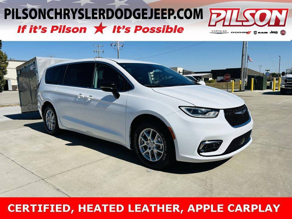 2024 Chrysler Pacifica Touring L — Minivan — 46,663 mi — Mattoon, IL